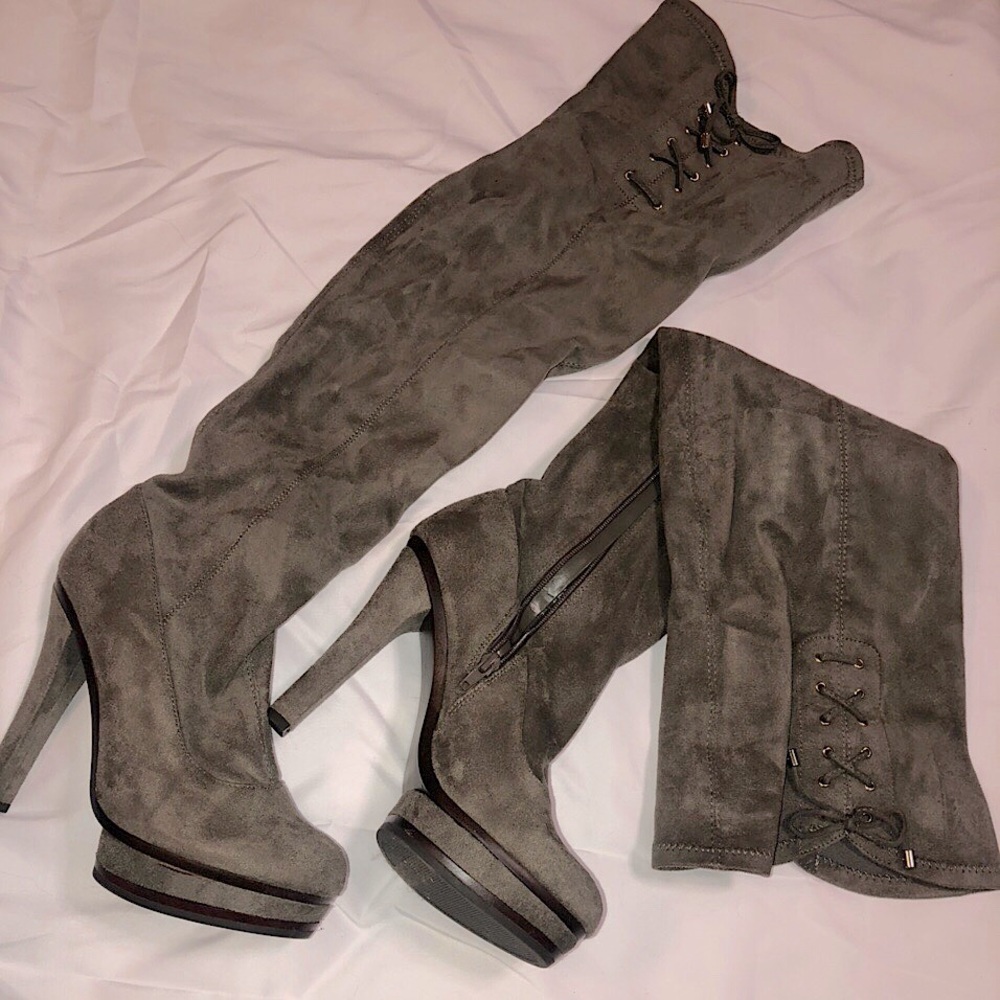 jennifer lopez thigh high boots